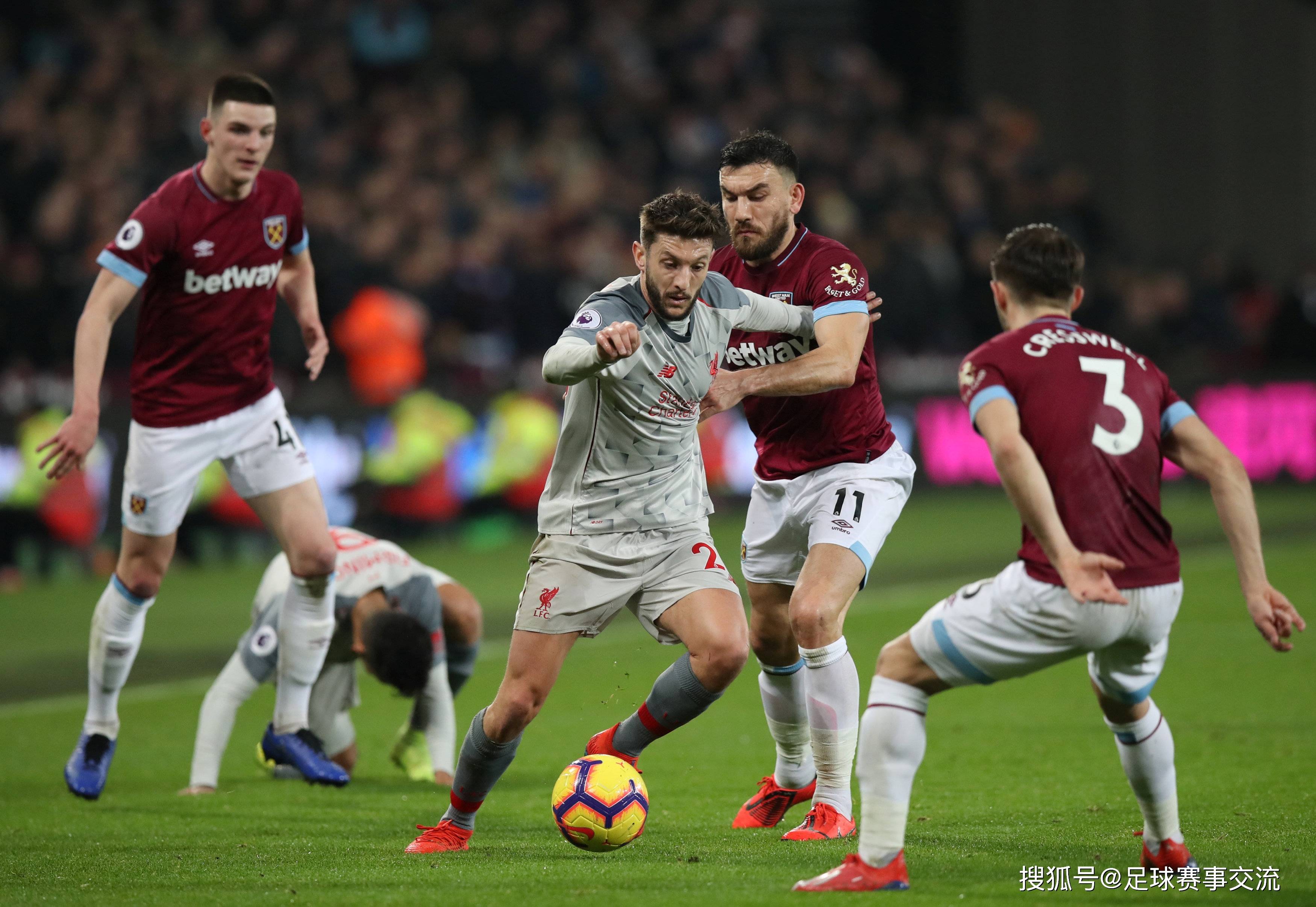 埃尔纳内斯：并非所有手球或者手臂触球都是点球，规则需要改