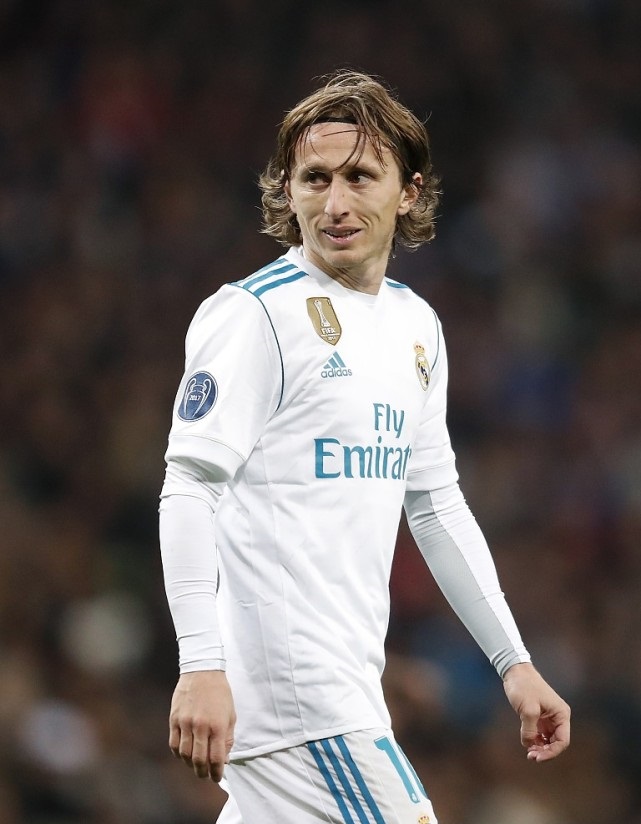 一场3-2让意甲榜首易主，阿莱格里神换人，让二追三奇迹逆袭